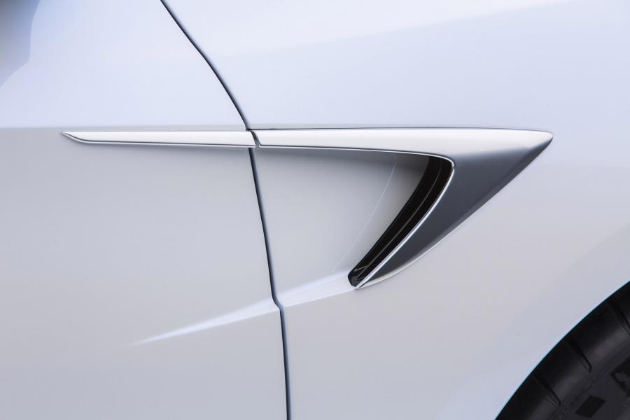  Honda FCV Concept 2014 года  (фото 19 из 38)